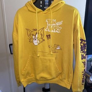 tom and jerry yellow hoodie size s/m